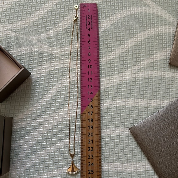 Bvlgari Dream Diva necklace - Picture 5 of 16